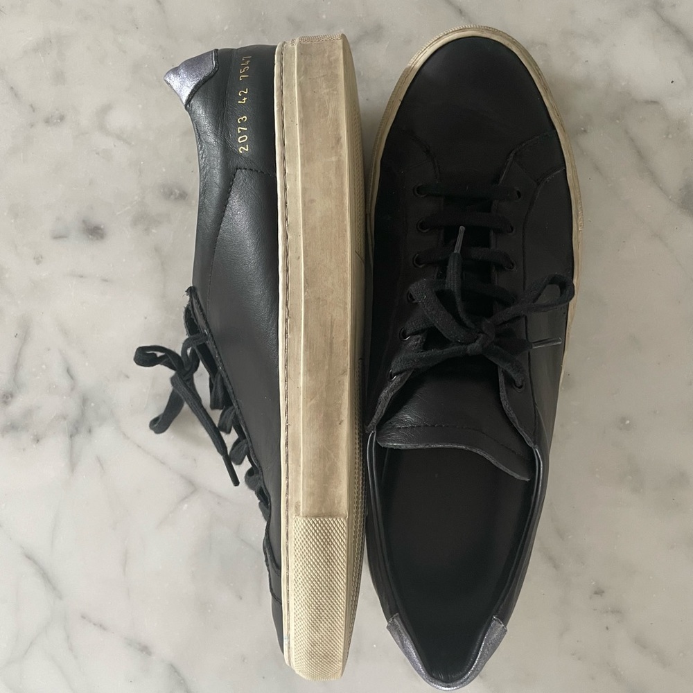 Common Projects low top Sneakers Mens size 9 (42)